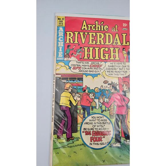 Archie at Riverdale High Number 32 January 1976 06966 Fair Condition - Picture 2 of 16
